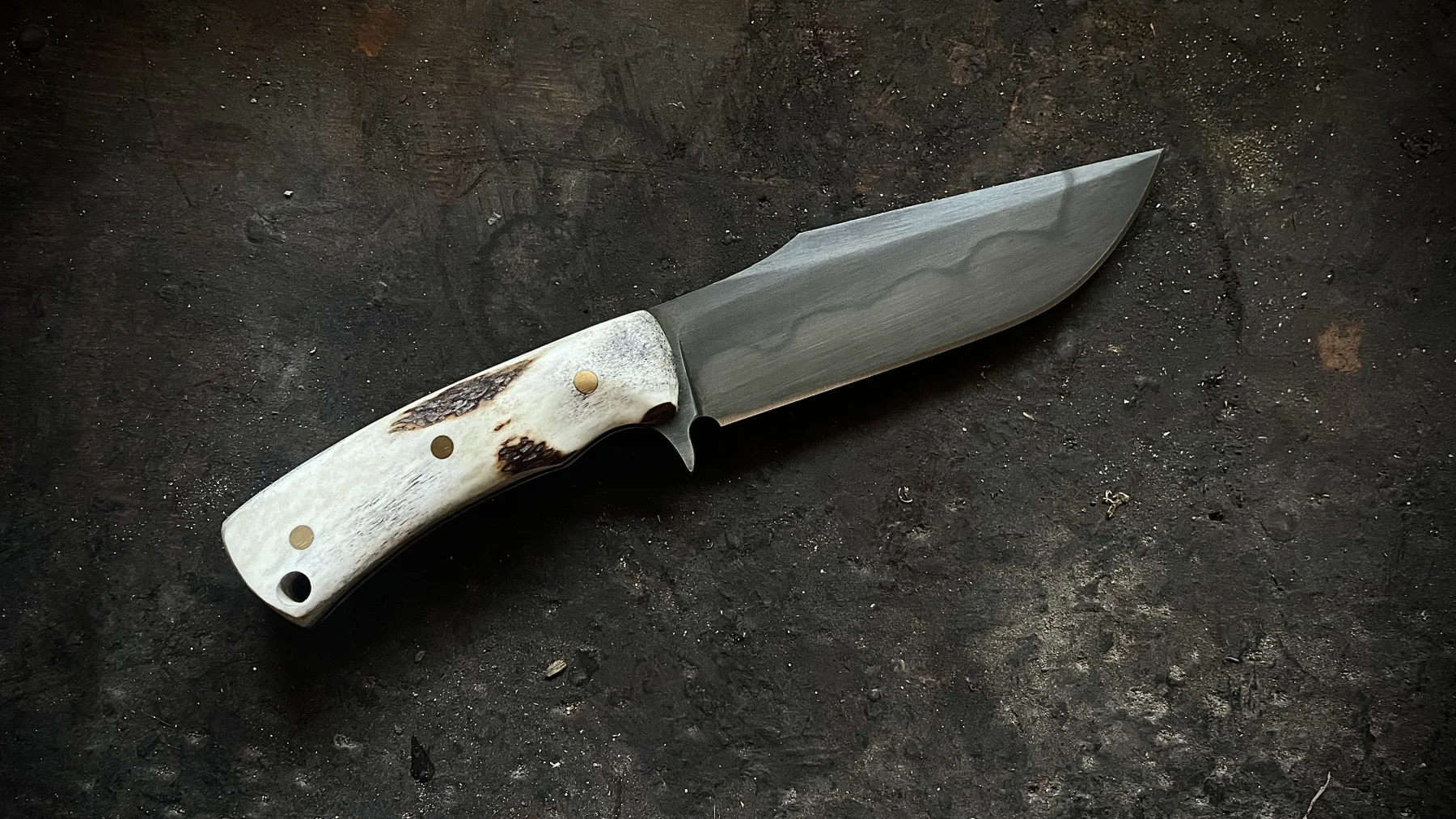 Tiburon handmade knife model by Dark Blades
