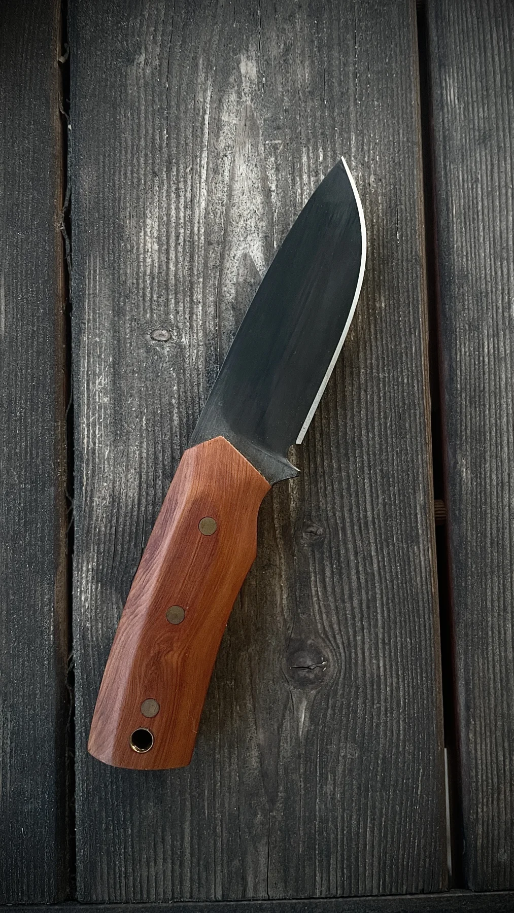Yew Wolverine handmade Wolverine knife